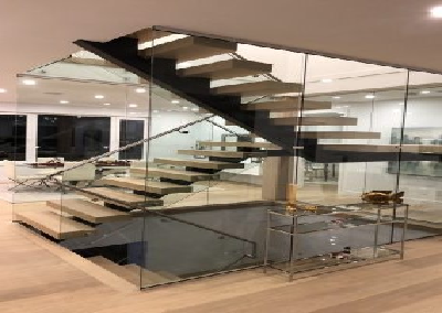 glass stair railing