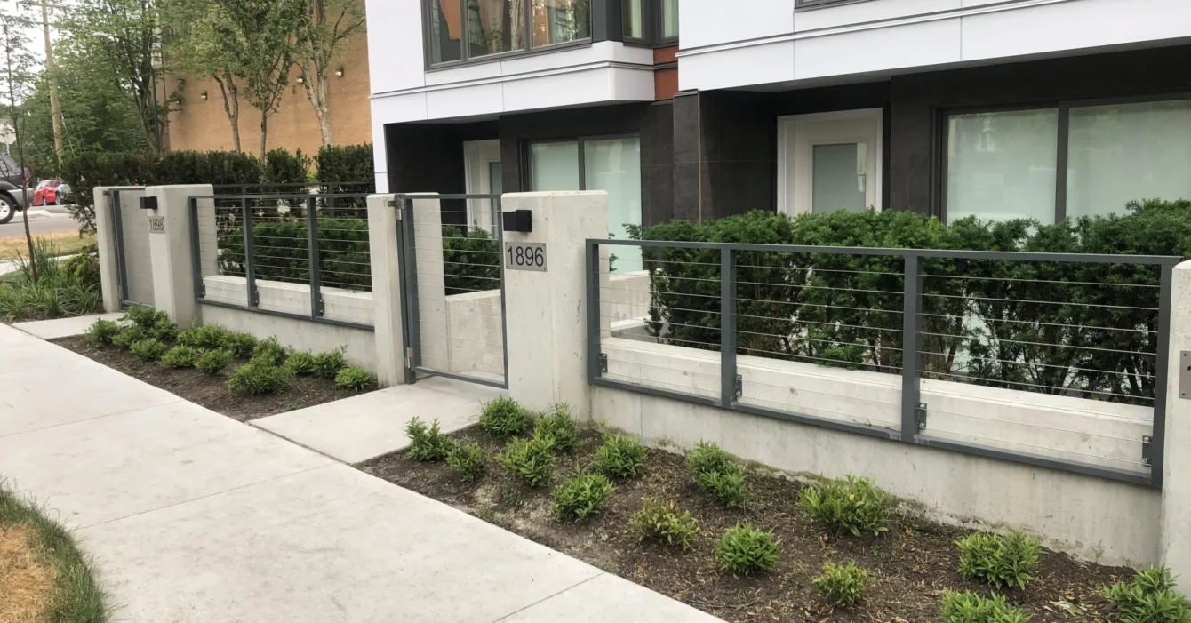 ALR (7) Aluminum Railing | Aluminum Railings