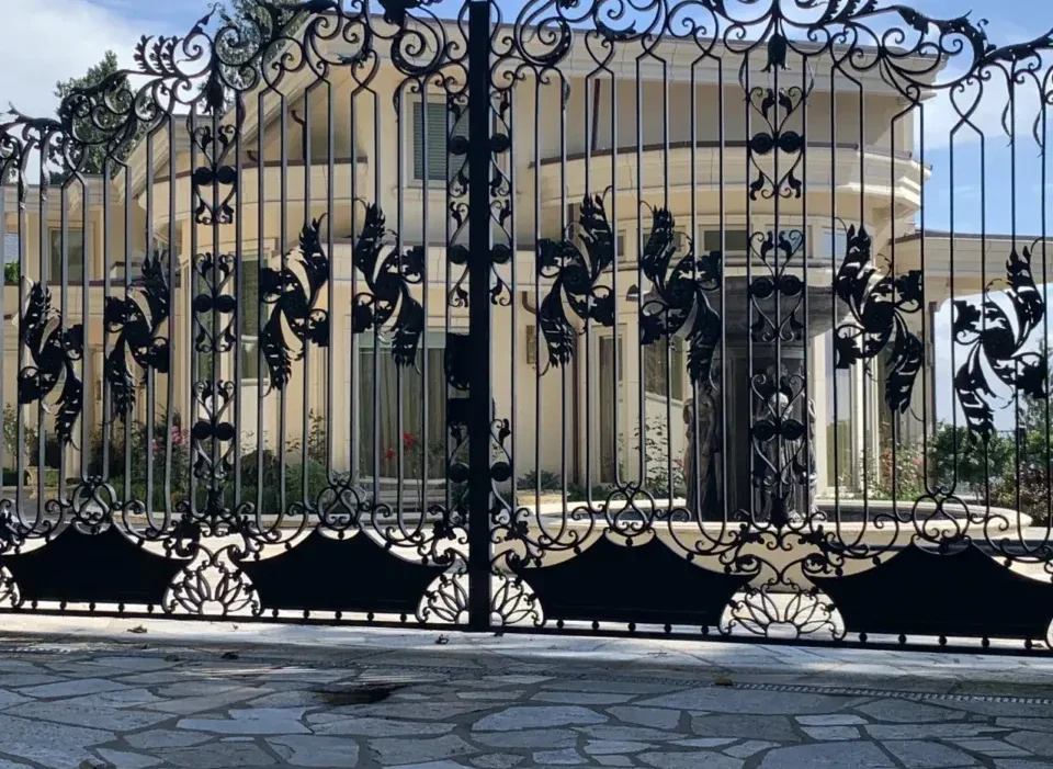 swing gates