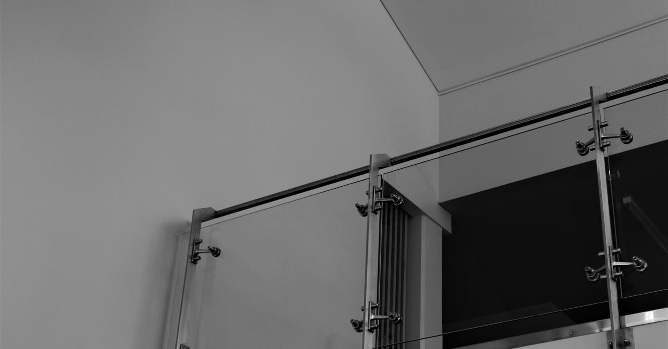 glass-railings-new-westminster